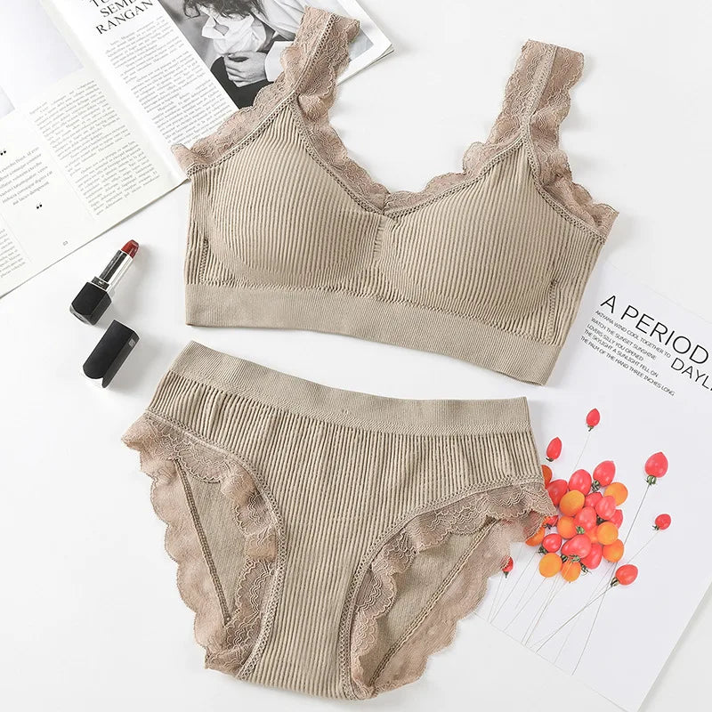 Luxe Lace Comfort Set  IZER 