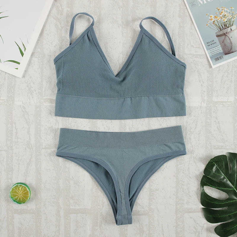 CHRLEISURE Allure Set  IZER 