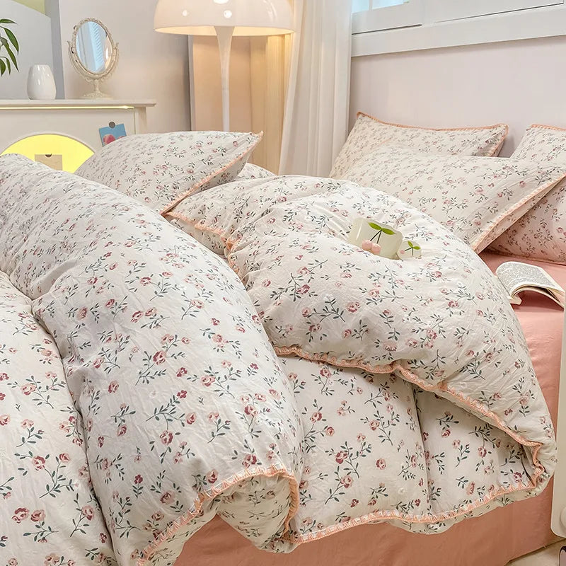 BlossomBloom Botanical Bedding Set  IZER 