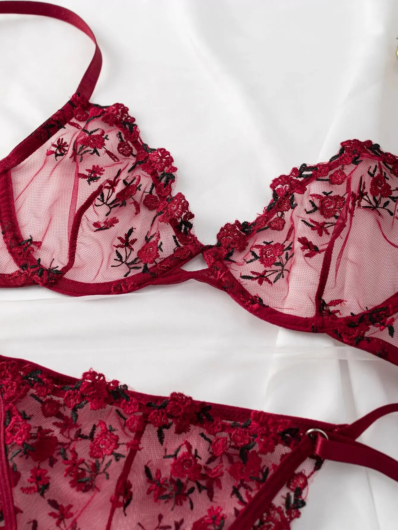 RoseLust Floral Lace Lingerie Set  IZER 