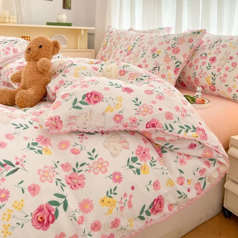 BlossomBloom Botanical Bedding Set  IZER 